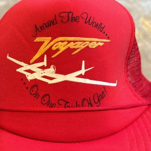 Vintage VOYAGER Trucker Red Snapback "Around The World" Flight Cap Hat 1984 - Picture 3 of 8